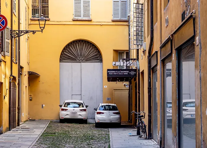 La Casa Del Vicolo 2 Letto, Wi-fi Aria Condizionata * 摩德纳